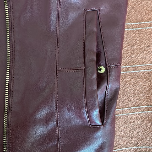 Perfect condition faux leather maroon jacket - Picture 7 of 8